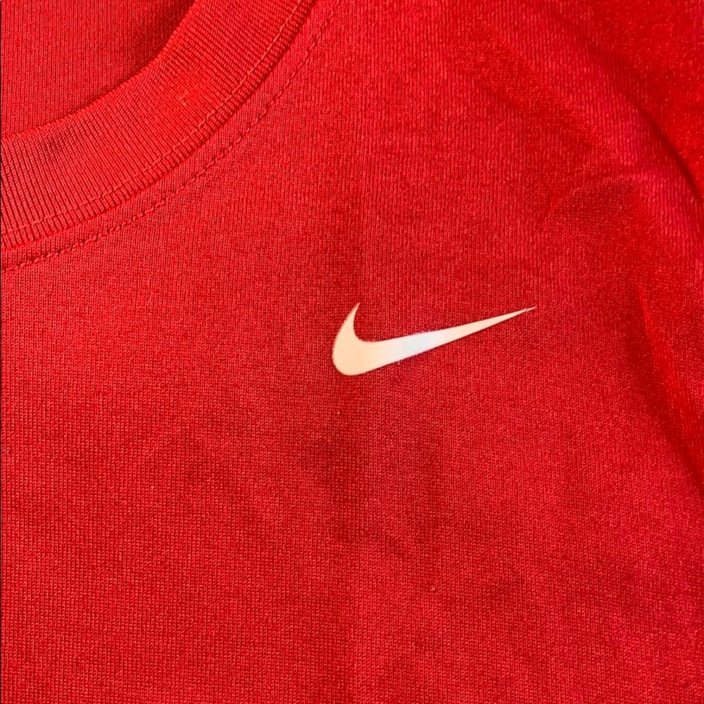 Nike tee - Picture 2 of 5